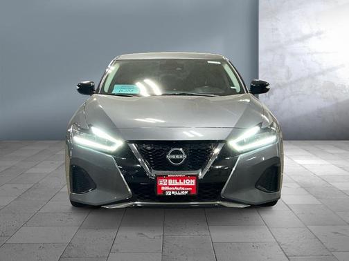2023 Nissan Maxima SV Xtronic CVT