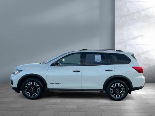 2019 Nissan Pathfinder SV