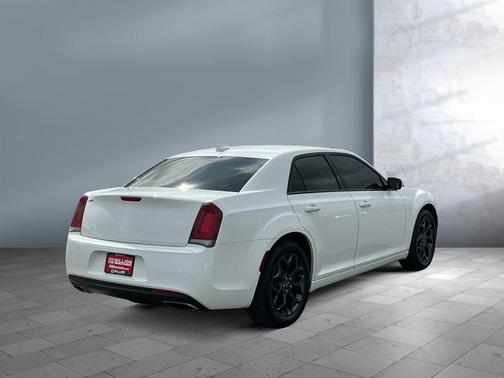2020 Chrysler 300 S