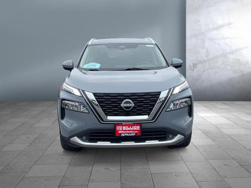 Boulder Gray Pearl 2022 Nissan Rogue Platinum