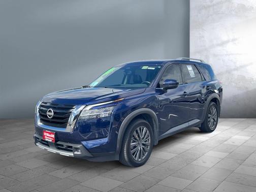 2022 Nissan Pathfinder SL 4WD