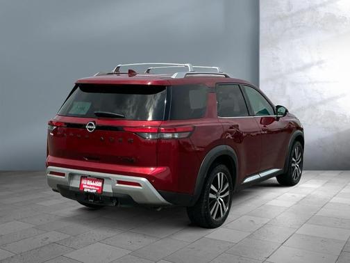 Scarlet Ember Tintcoat 2023 Nissan Pathfinder Platinum 4WD