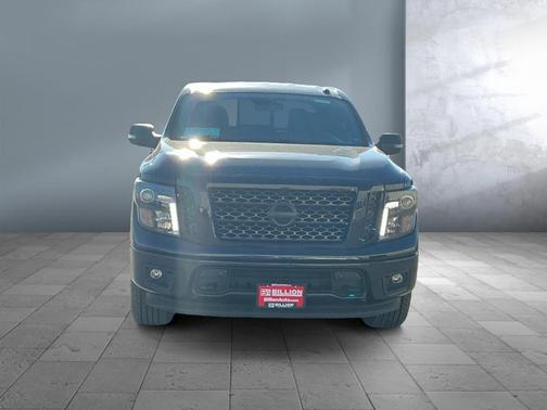 2019 Nissan Titan SV