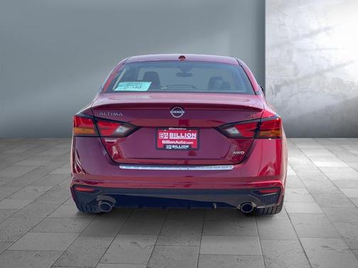 Scarlet Ember Tintcoat 2023 Nissan Altima SR Intelligent AWD