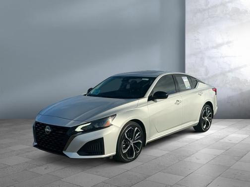 2023 Nissan Altima SR Intelligent AWD