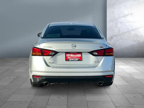 2023 Nissan Altima SR Intelligent AWD