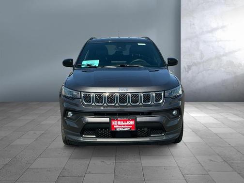 Baltic Gray Metallic Clearcoat 2024 Jeep Compass Latitude Lux