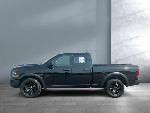 Diamond Black Crystal Pearlcoat 2021 RAM 1500 Classic Warlock Quad Cab 4x4 6'4' Box
