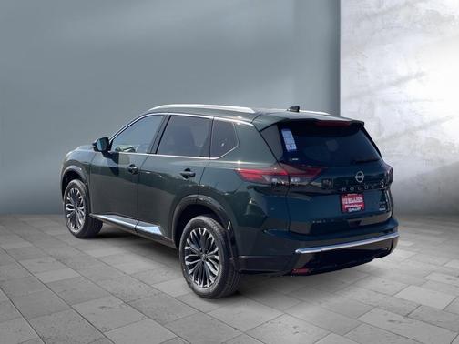 Obsidian Green 2026 Nissan Rogue Platinum