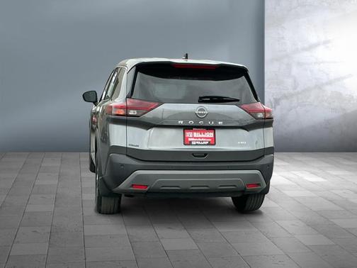 2022 Nissan Rogue S
