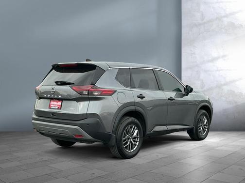 2022 Nissan Rogue S