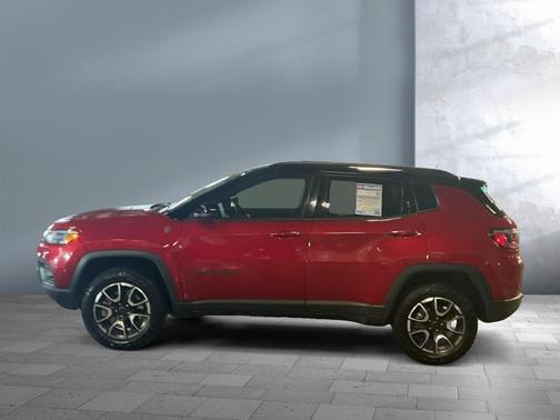 Red Hot Pearlcoat 2025 Jeep Compass Trailhawk