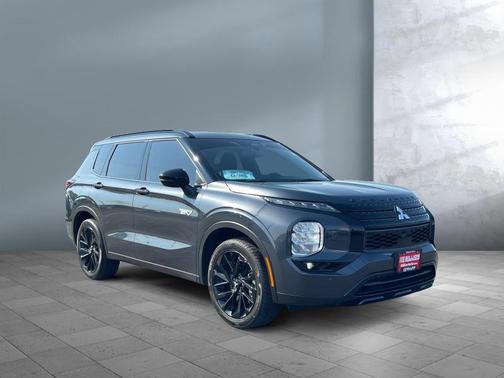 2025 Mitsubishi Outlander PHEV SEL