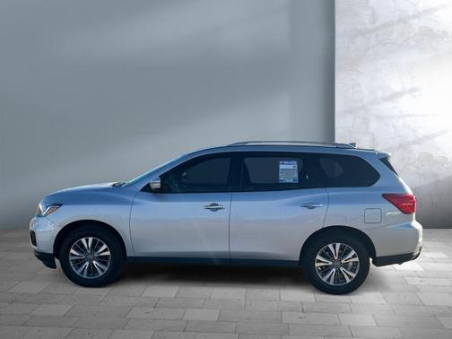 2019 Nissan Pathfinder SL