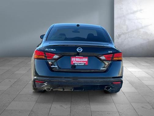 2022 Nissan Altima 2.5 SV
