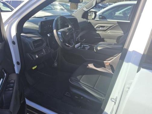 2025 Chevrolet Silverado EV LT