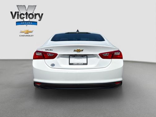 Summit White 2023 Chevrolet Malibu 1LS