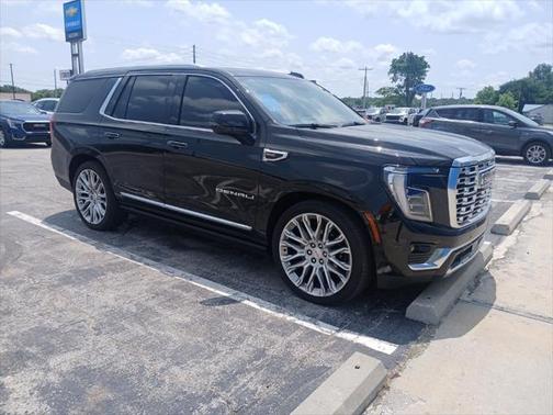 2025 GMC Yukon Denali