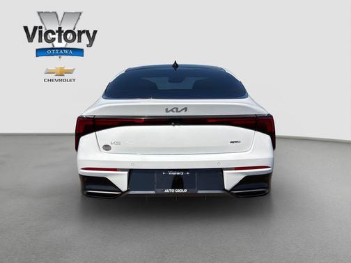 Snow White Pearl 2025 Kia K5 GT-Line