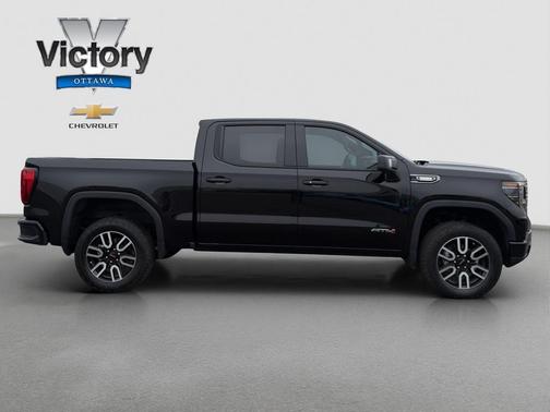 Onyx Black 2024 GMC Sierra 1500 AT4