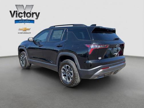 Mosaic Black Metallic 2026 Chevrolet Equinox FWD ACTIV