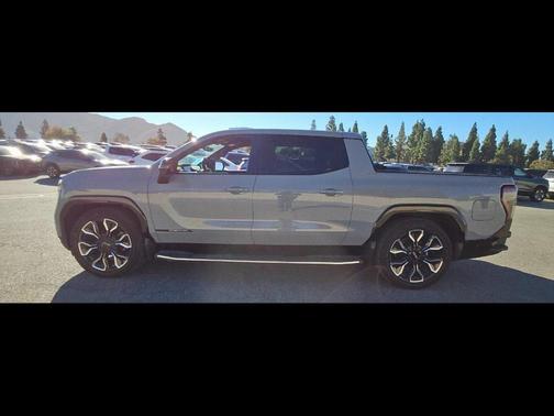 2024 GMC Sierra EV Denali Edition 1