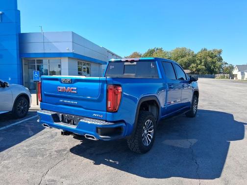 2022 GMC Sierra 1500 AT4