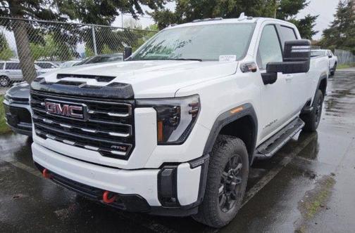 Summit White 2024 GMC Sierra 2500 AT4