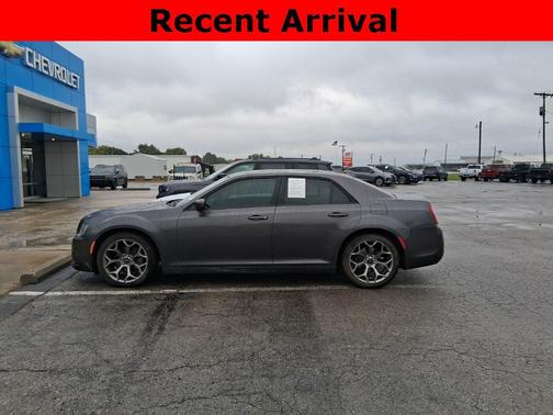 2016 Chrysler 300 S