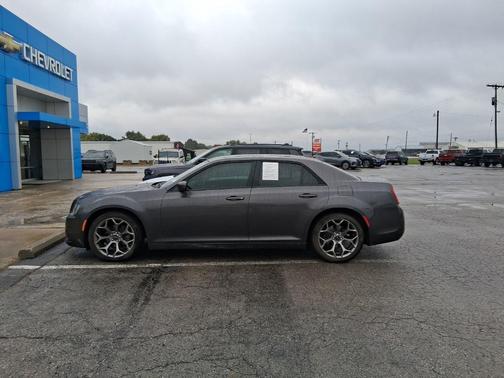 2016 Chrysler 300 S