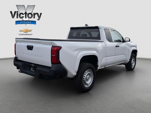 Ice 2025 Toyota Tacoma SR