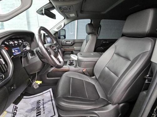 2022 GMC Sierra 2500 SLT