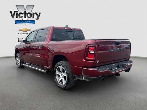 Delmonico Red Pearlcoat 2025 RAM 1500 Tradesman
