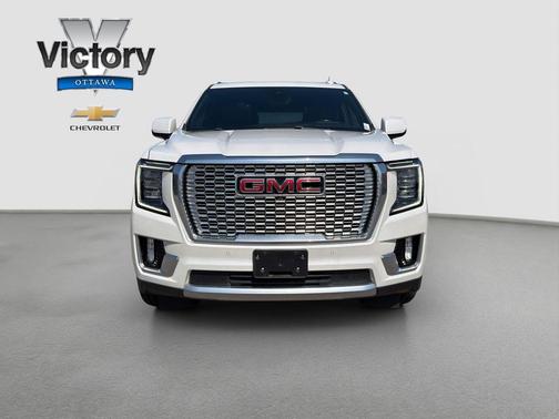 White Frost Tricoat 2023 GMC Yukon Denali