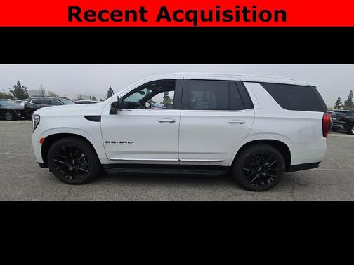 White Frost Tricoat 2023 GMC Yukon Denali