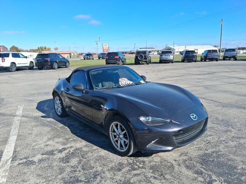 2016 Mazda MX-5 Miata Sport