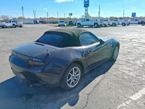 2016 Mazda MX-5 Miata Sport