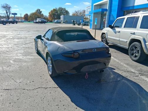 2016 Mazda MX-5 Miata Sport