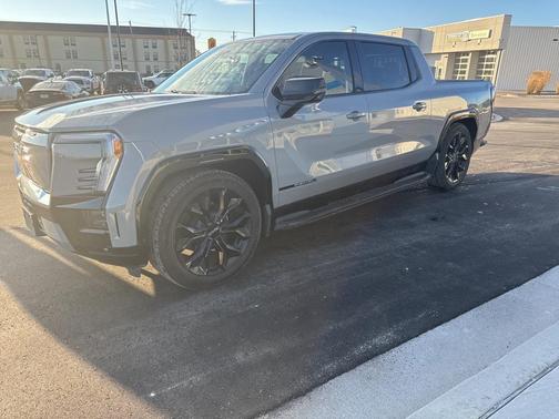 2024 GMC Sierra EV Denali Edition 1