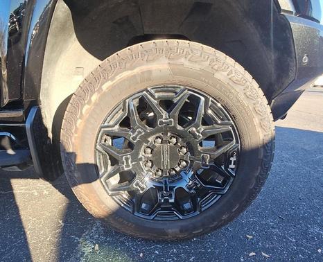 2025 GMC HUMMER EV SUV 2X