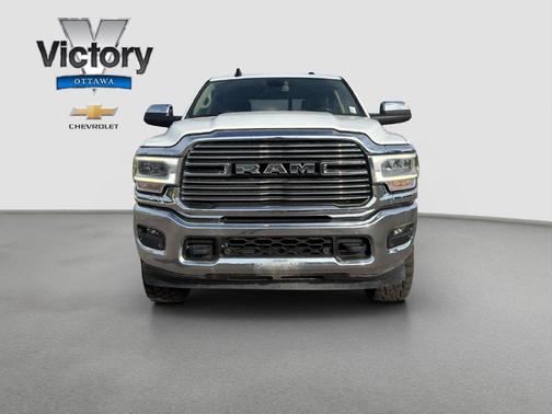 Bright White Clearcoat 2022 RAM 3500 Laramie Crew Cab 4x4 6'4' Box