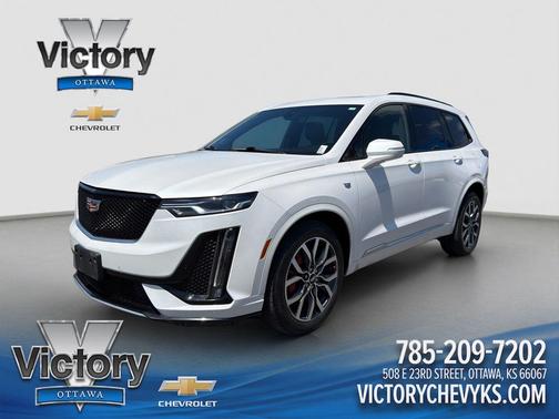 Crystal White Tricoat 2022 Cadillac XT6 Sport AWD