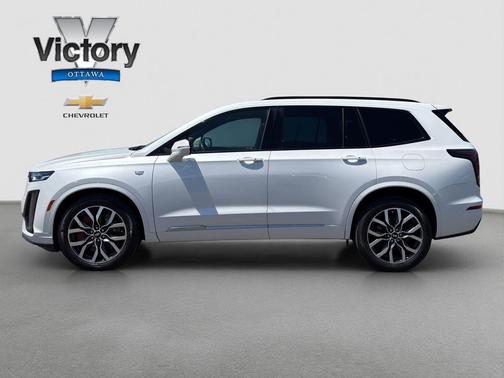 Crystal White Tricoat 2022 Cadillac XT6 Sport AWD