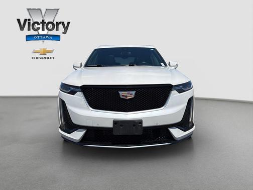 Crystal White Tricoat 2022 Cadillac XT6 Sport AWD