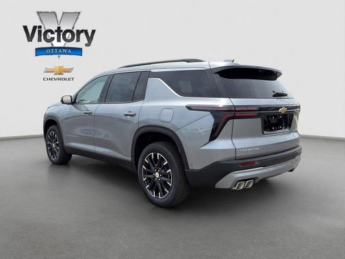 Sterling Gray Metallic 2026 Chevrolet Traverse LT