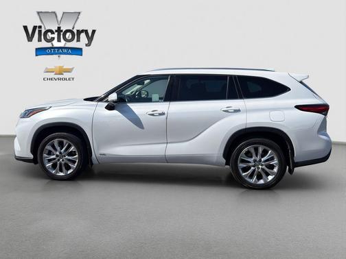 Wind Chill Pearl 2023 Toyota Highlander Hybrid Limited