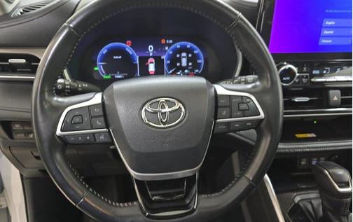 2023 Toyota Highlander Hybrid Limited