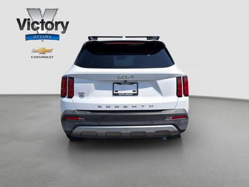 Glacial White Pearl 2022 Kia Sorento SX