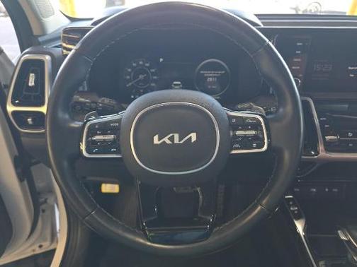 Glacial White Pearl 2022 Kia Sorento SX