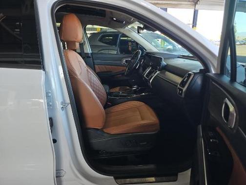 Glacial White Pearl 2022 Kia Sorento SX